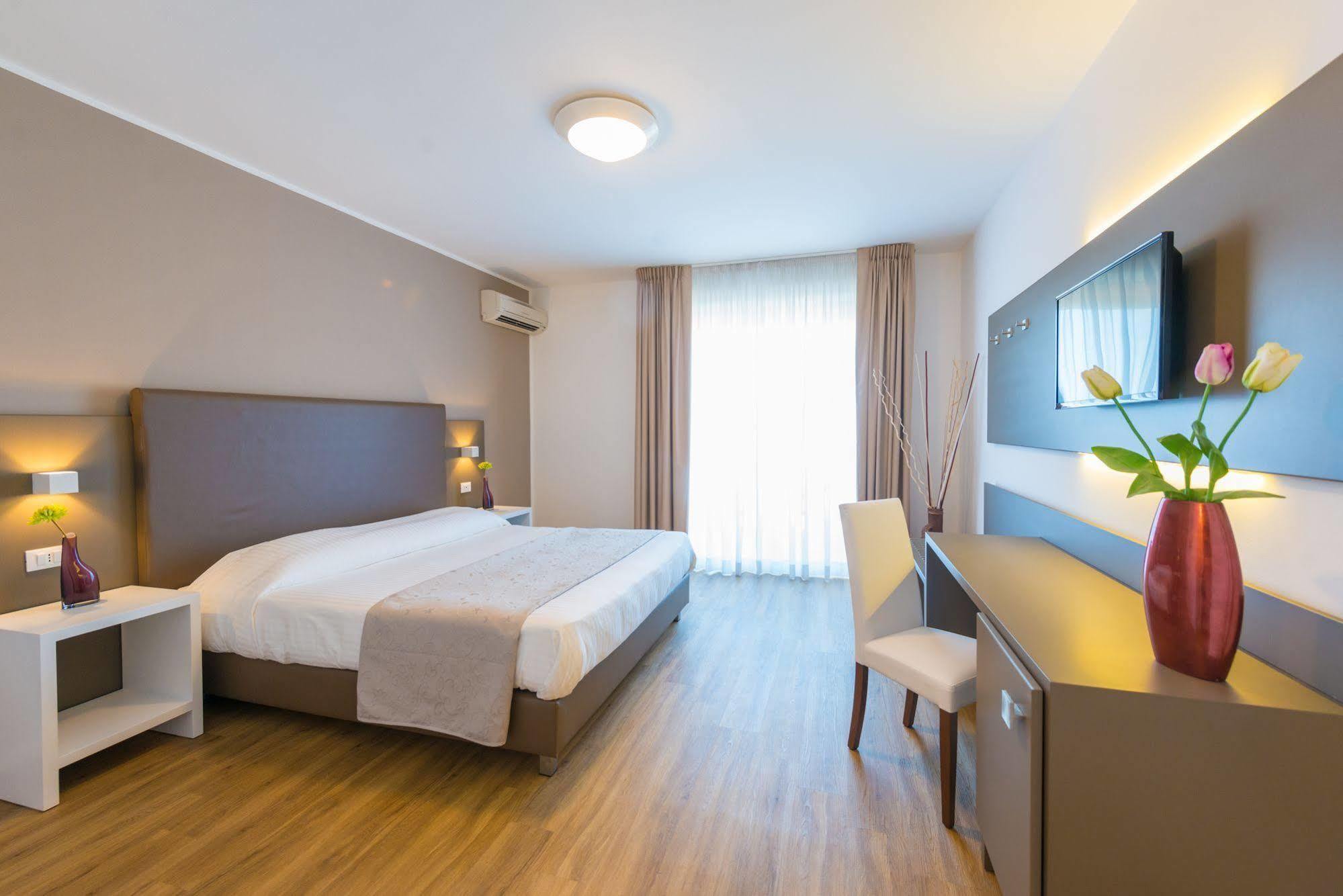 Hotel Bel 3 ปาแลร์โม ภายนอก รูปภาพ